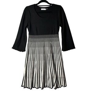 Calvin Klein Dress L Black White Round Neck Textured Crochet Sweater‎ Dress
